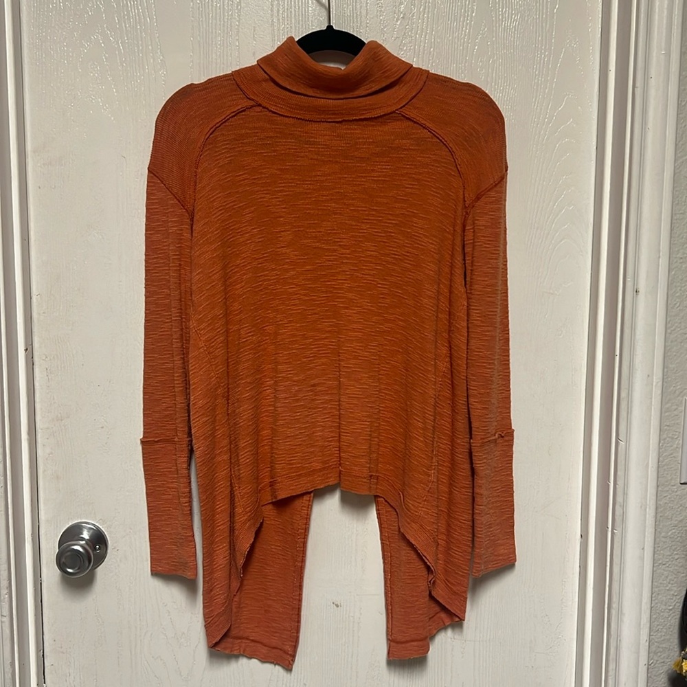 Free People We The Free Long sleeve Split Back turtleneck, size small.